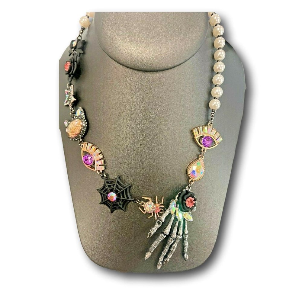 Betsey Johnson Halloween Skeleton Hand Third Eye Spider Web Necklace NEW